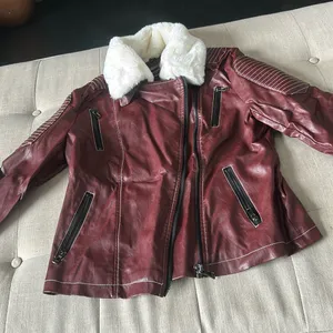 Beulah Style Maroon Vegan Leather‎ Jacket W/ Fur Trim Size Medium thumbnail 3
