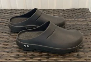 OOFOS OOclogs women’s size 7 Black thumbnail 1