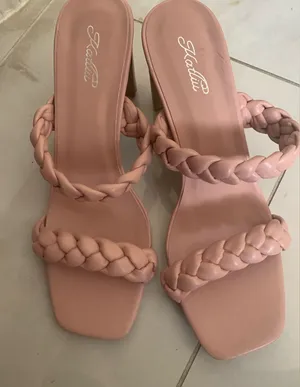 Braided Heels Size 9.5 thumbnail 1