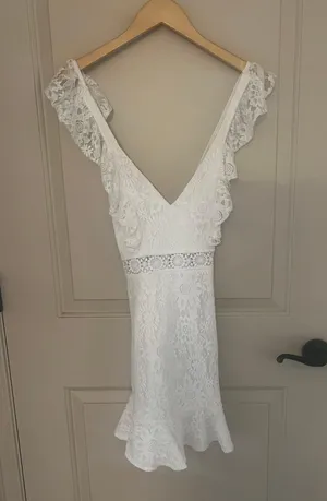 Selfie Leslie SHORT STORY RUFFLE STRAP CRISS-CROSS BACK DRESS FLORAL LACE WHITE thumbnail 8