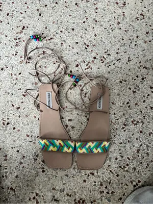 Steve Madden tabi multi woman’s sandal size 9 thumbnail 2