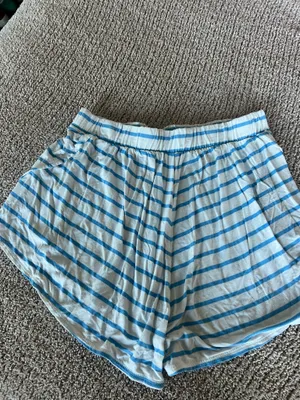 Old Navy blue + white striped sleep shorts Size XS #loungewear #summer thumbnail 3