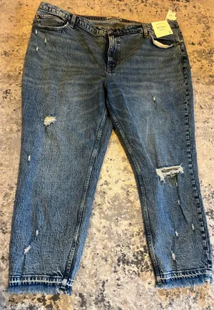 Abercrombie & Fitch The Mom High Rise distressed jeans woman’s size 22R/36 NWT thumbnail 1