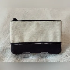 Lands’ End Off-White & Blue Wristlet – 100% Cotton – 7.5″ × 5.5″ thumbnail 2