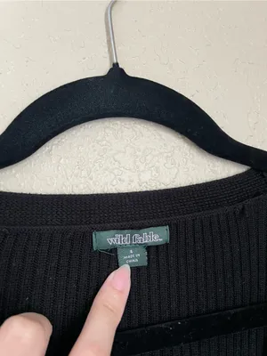 Wild Fable V Neck Cropped Ribbed Cardigan Size S Black Button Front Long Sleeves thumbnail 2