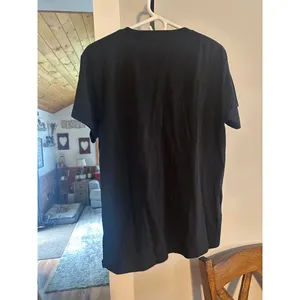 BNWT VS Pink black t-shirt with 2 dogs with hearts size XS thumbnail 4