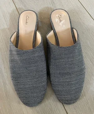 Clarks Cushion Plus Canvas Mule Pure Blush Navy Striped Slip‎ On Mules Shoes 7.5 thumbnail 1