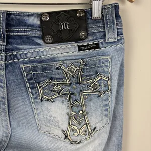Miss Me‎ Boot Jeans 30 Blue Denim Y2K Cross Bling Studded Pockets Stretch Denim thumbnail 7