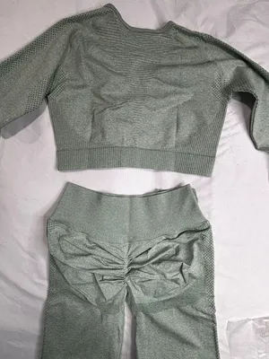 Lilias Active Seamless Scrunch Crop Top and Leggings Mint Green Set X-Large thumbnail 5