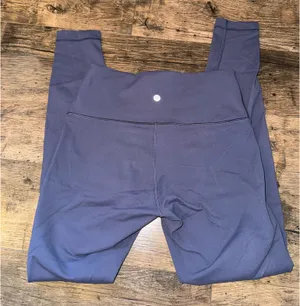 Lululemon Wunder Under Leggings thumbnail 1