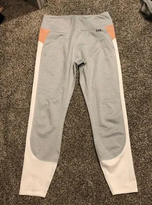 Abercrombie and fitch athletic leggings - size medium thumbnail 1