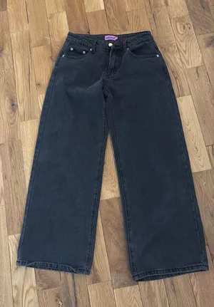 Edikted black jeans thumbnail 1