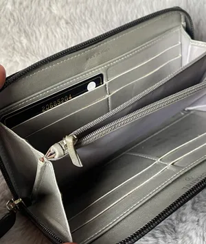 wallet thumbnail 7