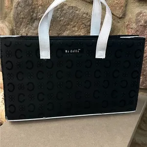 Modella Black Tote Bag thumbnail 1