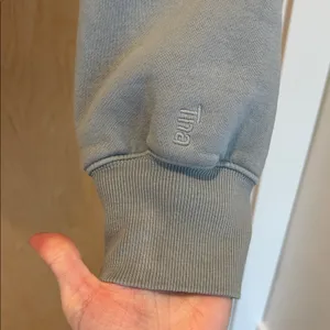 Aritzia Tna Hoodie Blue Cropped Cozy AF Size 2 thumbnail 3