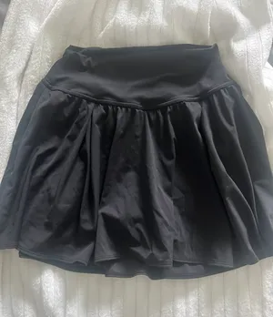 Skirt thumbnail 1