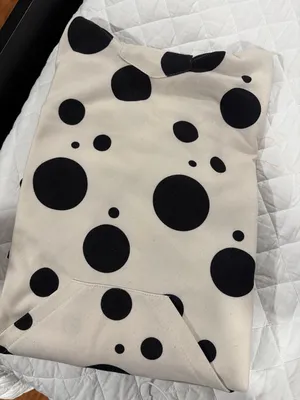 Oversized Cream Pullover with Black Polka Dots Size M thumbnail 3