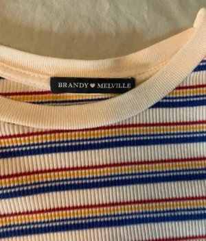 Brandy Melville Long Sleeve thumbnail 2