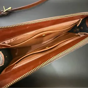 Vintage DOONEY & BOURKE All Weather Leather Collection Black/Brown Crossbody Bag thumbnail 4
