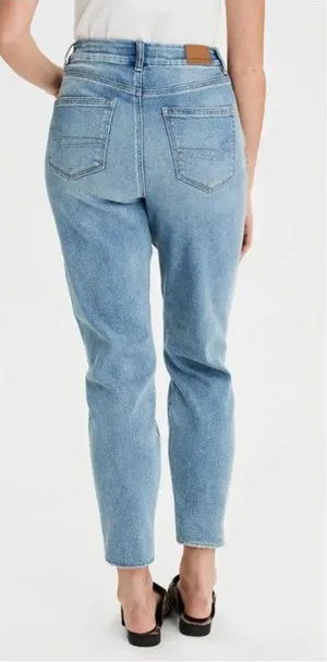 American Eagle Stretch Straight Leg Mom Jeans Medium Wash Denim Tapered Size 4 thumbnail 1
