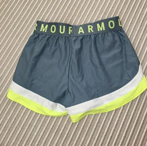 Under Armour Shorts thumbnail 2