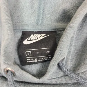 Nike Women's Grayish Blue Pullover Sweatshirt Hoodie Size Small Women's‎ workout thumbnail 3
