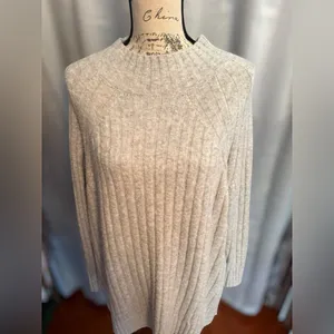 Women’s Ava & Viv Light Gray Knit Fabric thumbnail 3
