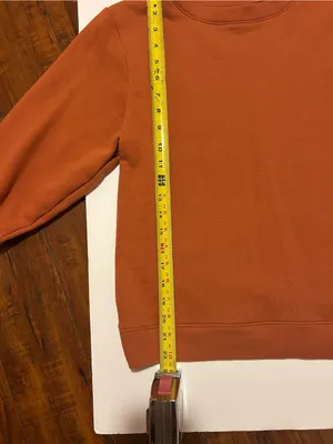 Amazon Essentials Women's Crewneck Sweater thumbnail 4