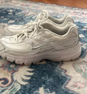 Nike Sneakers Women’s thumbnail 1