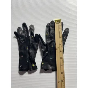 Vintage Ladies‎ Gloves Leather w/Embroided Flowers, Black thumbnail 2