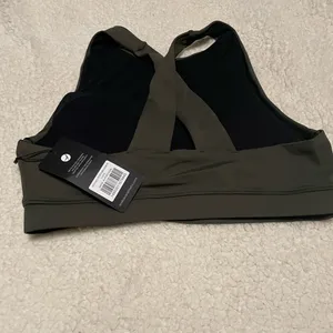 049EA.- Endeavor Athletic DRYFORCE® Sports Bra. Size Large thumbnail 4
