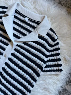 Old Navy striped sweater top thumbnail 3