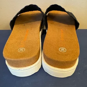 Bernie Mev Capri‎ Platform Woven Sandal Size 6/36 black thumbnail 5