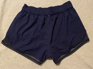 Lululemon Two With One Short Mid Rise 3” Size 6 Midnight Navy Chakra Print thumbnail 5