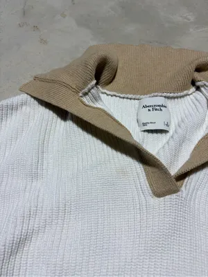 Abercrombie & Fitch White Knit Sweater with Tan Collar small thumbnail 2