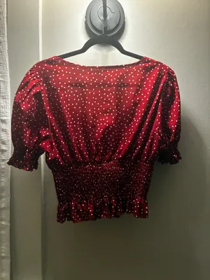 Red polka dot top Size M thumbnail 2