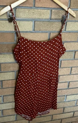 NWT LA Hearts Pacsun Rusty Orange Polka Dot Romper With Tie Back Size Small thumbnail 1