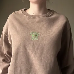 BDG Urban Outfitters Colorado Springs Brown Crewneck S thumbnail 2