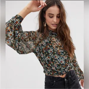 Free People All Dolled Up Mesh Long Sleeve Cropped Floral Top Blouse Green Small thumbnail 4
