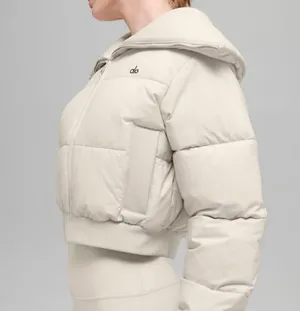 ALO Yoga Captivate Puffer Bone / XS thumbnail 7