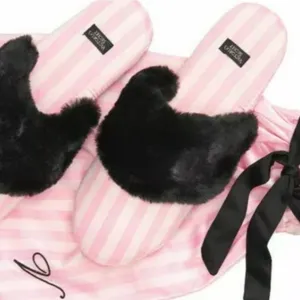 Victoria's Secret Vintage Classic Pink and White Striped Slippers size 7/8 NWT thumbnail 1