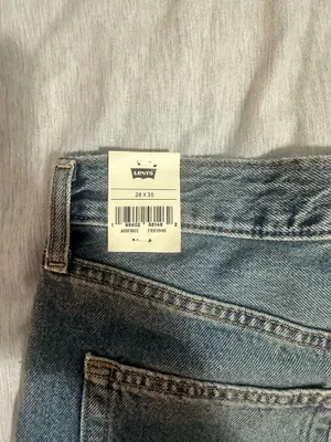 BRAND NEW ribcage Levis  thumbnail 3