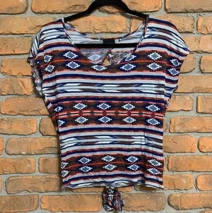 Daytrip Aztec Print Tie-Back Top Womens Size Small Open Back Short Sleeve Blouse thumbnail 1