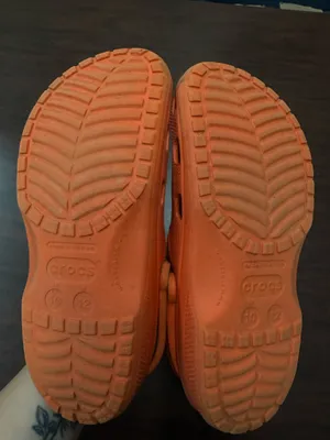 Crocs Orange-Red Colored Mens Size 10- Womens 12 thumbnail 3