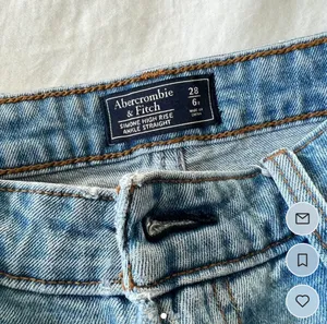 Straight Leg Jeans thumbnail 2