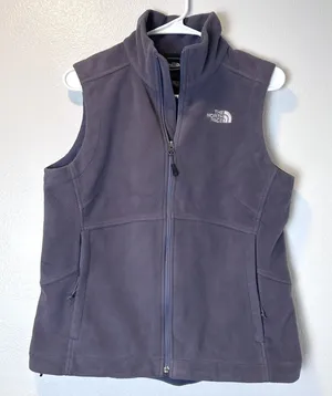 The North Face Size M‎ Womens Fleece Full Zip Front Vest Hiking Outdoors Purple thumbnail 1