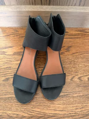 Lucky Brand Black Open-Toe Ankle Cuff Block Heel Sandals thumbnail 5