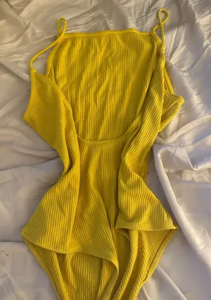 H&M Hello Bodysuit thumbnail 4