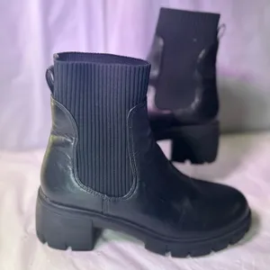Steve Madden Black Ankle Booties thumbnail 3