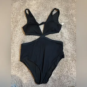 Aerie Ribbed Mix Crossover Cut Out One Piece Swimsuit Black NWT Size XL thumbnail 3